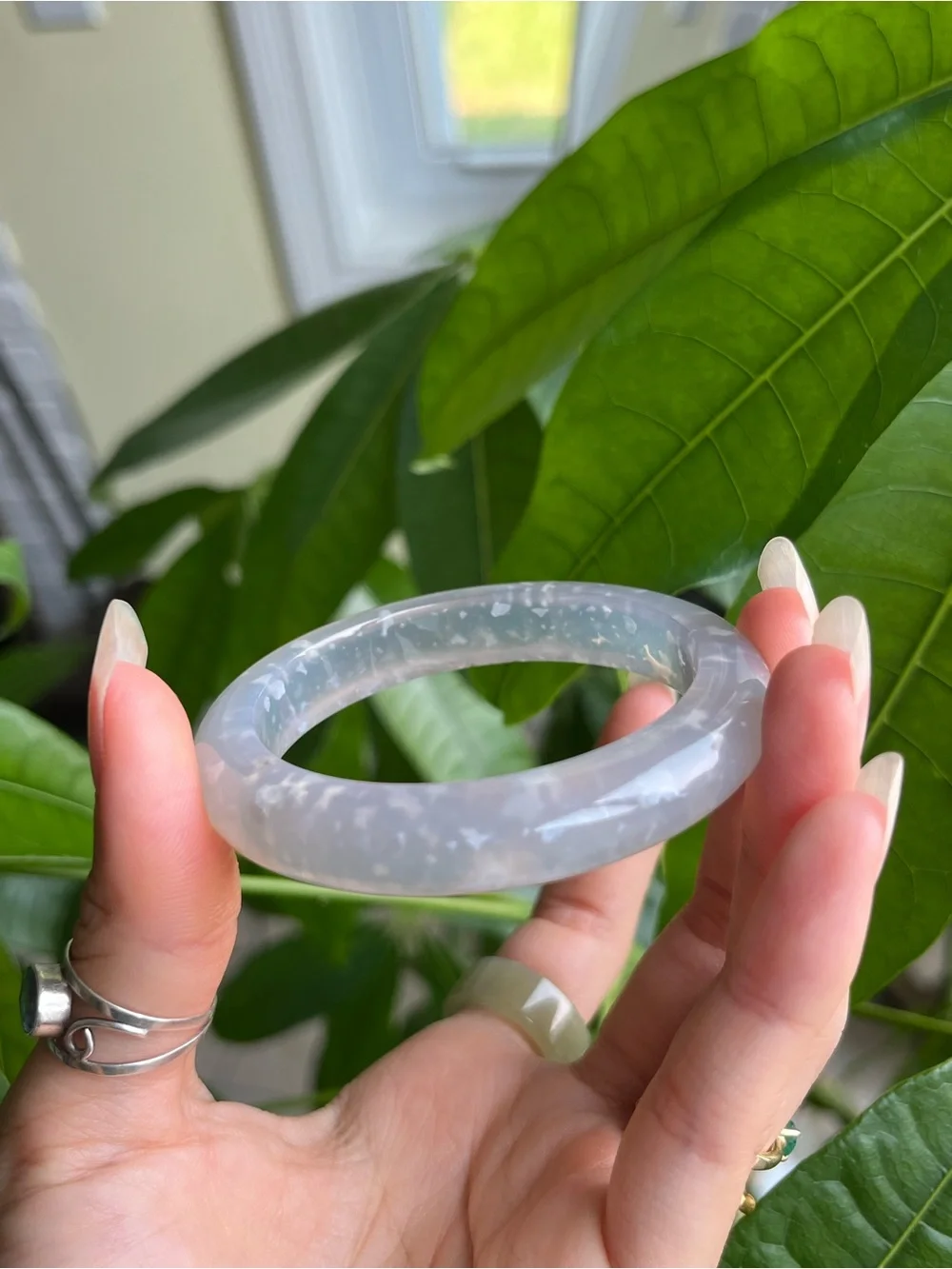 Natural Brazilian Agate Bangle Bracelet Icy Grey Snowstorm - XS D: 49.0-49.1mm
